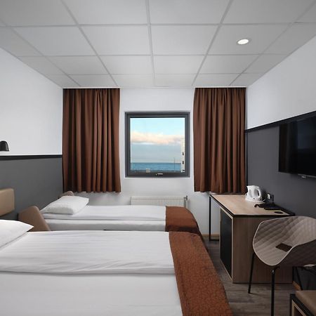 Hotel Cabin Рейк'явік Екстер'єр фото