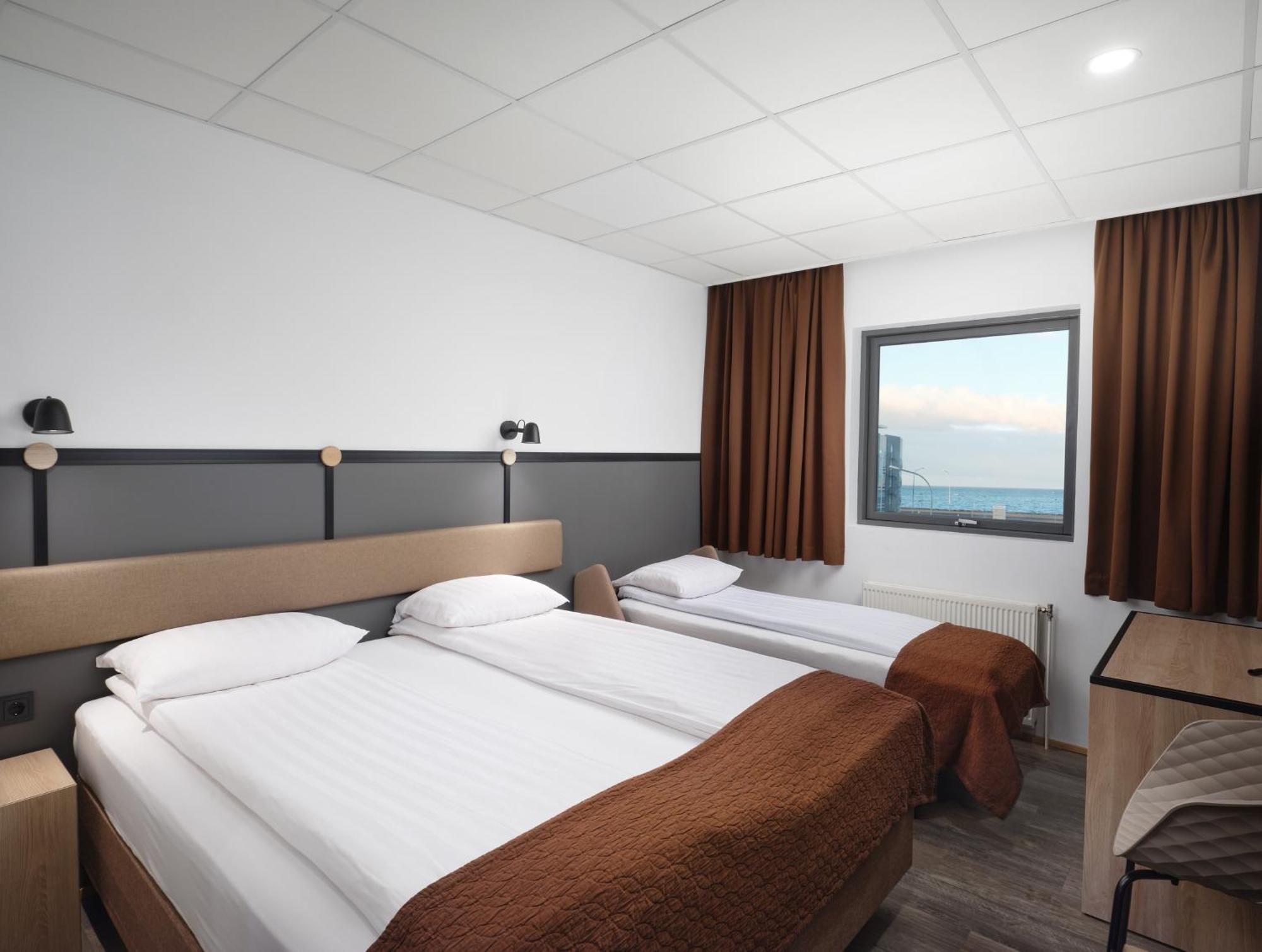 Hotel Cabin Рейк'явік Екстер'єр фото